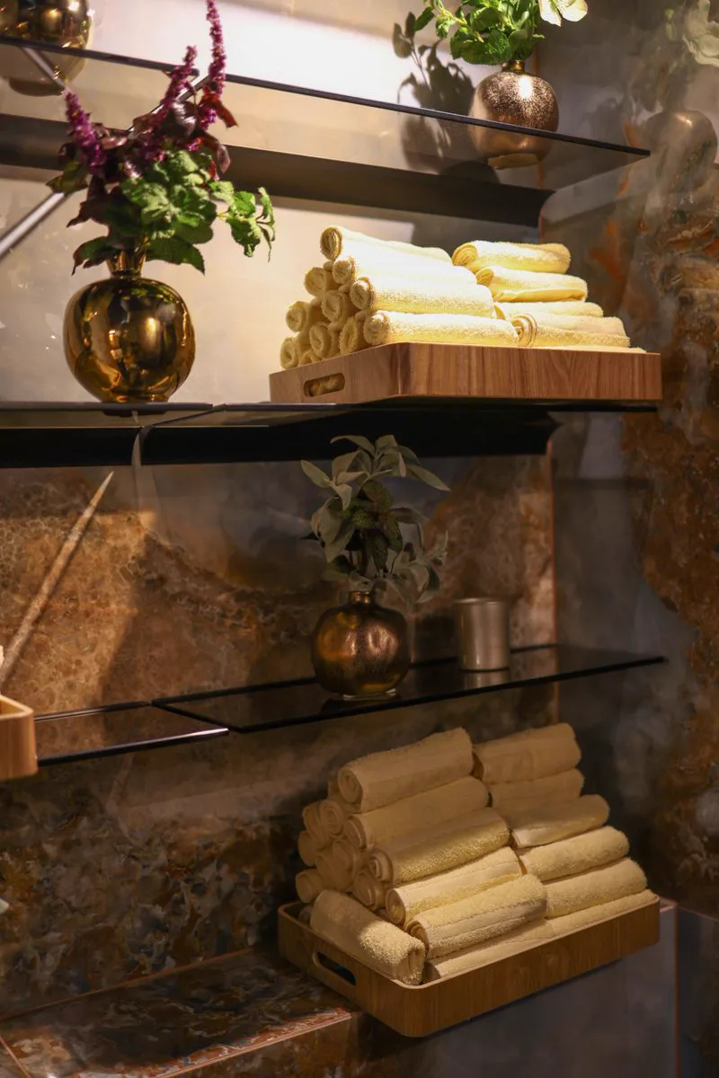 Custom hotel linen — Wellness Retreat